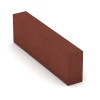 Rubber granulate block step von WARCO im Farbdesign Brick red mit den Abmessungen 100 x 30 x 15 cm. Produktfoto von Artikel 7029 in der Aufsicht von schräg vorne.