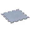 Fitness Performance Elite Training Floor von WARCO im Farbdesign Mist Grey mit den Abmessungen 50 x 50 x 1 cm | 0,25 m². Produktfoto von Artikel 6152 in der Aufsicht von schräg vorne.