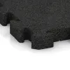 Detailaufnahme der Randausprägung von WARCO-Produkt 4085, Paddock mat, Format 500 x 500 x 50 mm, Farbe Anthracite.