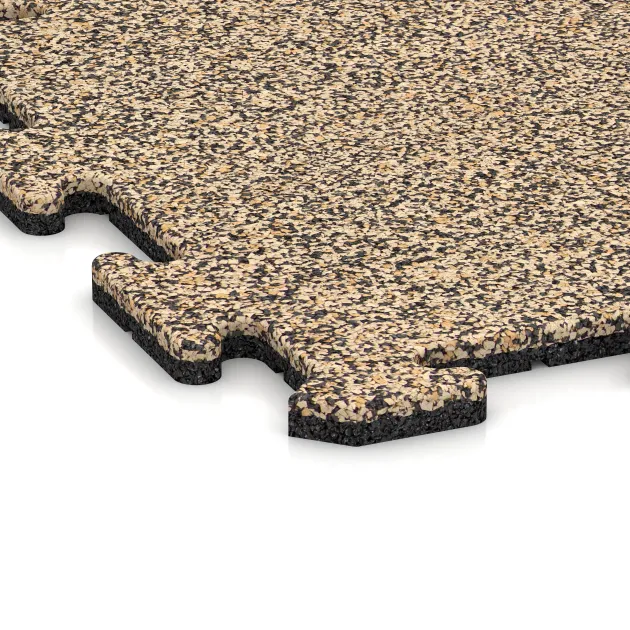 Detailaufnahme der Randausprägung von WARCO-Produkt 0040, Balcony tile, Format 500 x 500 x 18 mm, Farbe Travertine.