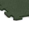 Detailaufnahme der Randausprägung von WARCO-Produkt 3955, Dog floor tile, Format 100 x 100 x 1,8 cm | 1,00 m², Farbe Grass green.