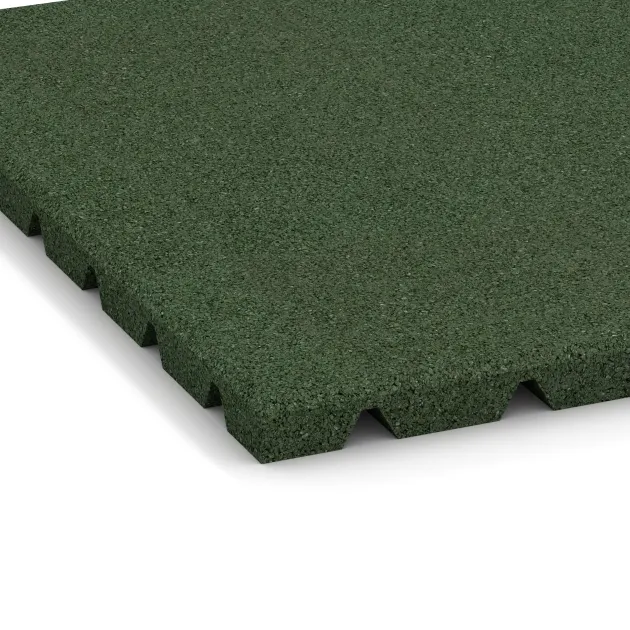 Detailaufnahme der Randausprägung von WARCO-Produkt 0534, Outdoor rubber tile, Format 500 x 500 x 25 mm, Farbe Grass Green.