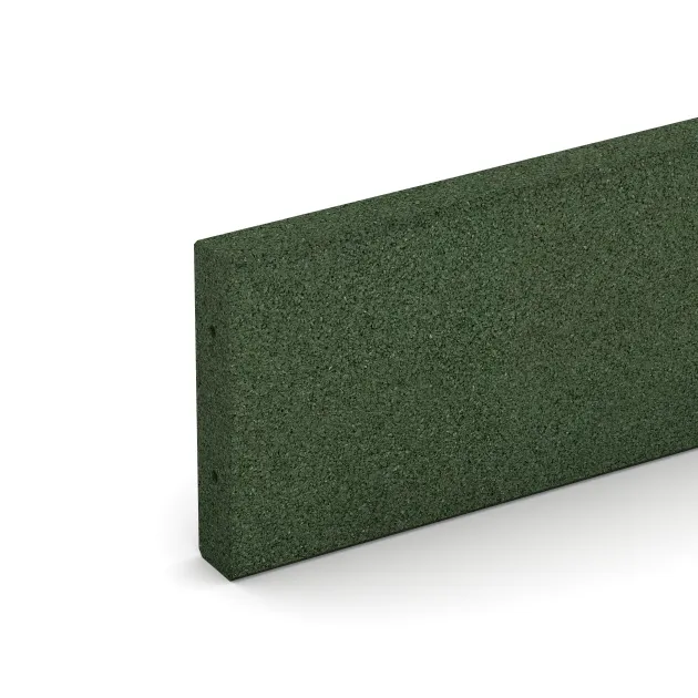 Detailaufnahme der Randausprägung von WARCO-Produkt 2594, Rubber kerbstone (Deep kerbstone), Format 1000 x 250 x 50 mm, Farbe Grass Green.