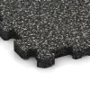 Detailaufnahme der Randausprägung von WARCO-Produkt 3724, Fitness Mat Premium 2 cm, Format 30,6 x 30,6 x 2 cm | 0,094 m², Farbe Dark Grey Granite.