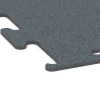 Detailaufnahme der Randausprägung von WARCO-Produkt 6157, Fitness Performance Elite Training Floor, Format 100 x 100 x 1 cm | 1,00 m², Farbe Fern Green.