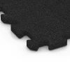Detailaufnahme der Randausprägung von WARCO-Produkt 6987, Sports court tile, Format 50 x 50 x 3 cm | 0,25 m², Farbe Anthracite.