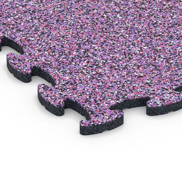 Detailaufnahme der Randausprägung von WARCO-Produkt 6801, Dog Agility Flooring, Format 44,6 x 44,6 x 1,8 cm, Farbe Lavender.