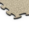 Detailaufnahme der Randausprägung von WARCO-Produkt 6892, Fitness Max Floor System, Format 98 x 98 x 2,8 cm, Farbe Travertine.