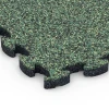 Detailaufnahme der Randausprägung von WARCO-Produkt 6771, Pool Surround Tiles, Format 28,9 x 28,9 x 1,8 cm, Farbe English Lawn.