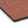 Detailaufnahme der Randausprägung von WARCO-Produkt 7136, Outdoor Gym Flooring, Format 60 x 60 x 3 cm | 0,36 m², Farbe Embers.