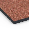 Detailaufnahme der Randausprägung von WARCO-Produkt 7145, Outdoor Gym Flooring, Format 60 x 60 x 4 cm | 0,36 m², Farbe Embers.