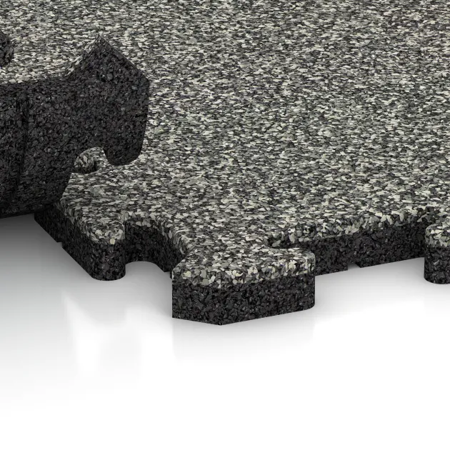Großaufnahme vom Verbindungssystem von WARCO-Boden 2628 - Interlocking playground safety tile im Farbdesign Gray Granite. Abmessungen 500 x 500 x 30 mm.