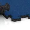 Großaufnahme vom Verbindungssystem von WARCO-Boden 5810 - Fitness Floor Protection Mat im Farbdesign Gentian Blue. Abmessungen 1000 x 1000 x 30 mm.