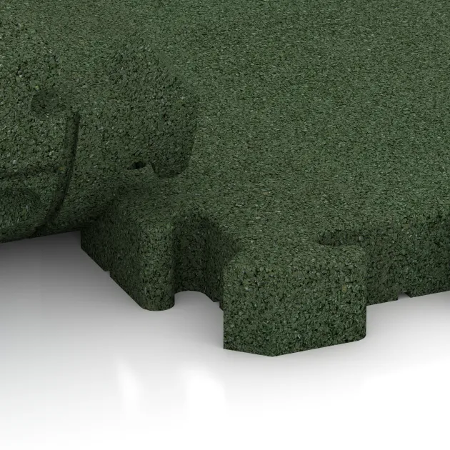 Großaufnahme vom Verbindungssystem von WARCO-Boden 4084 - Paddock mat im Farbdesign Grass Green. Abmessungen 500 x 500 x 50 mm.