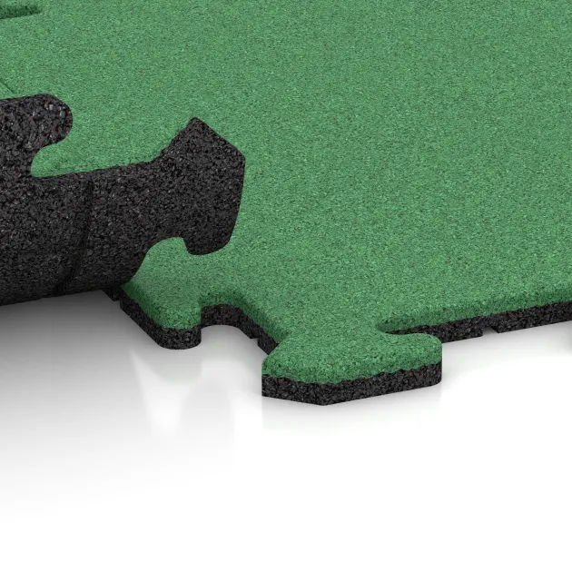 Großaufnahme vom Verbindungssystem von WARCO-Boden 6198 - Balcony tile im Farbdesign May Green. Abmessungen 500 x 500 x 18 mm.