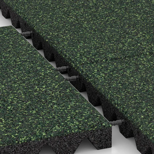 Großaufnahme vom Verbindungssystem von WARCO-Boden 0643 - Playground safety tile im Farbdesign English Lawn. Abmessungen 500 x 500 x 45 mm.