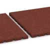 Großaufnahme vom Verbindungssystem von WARCO-Boden 3966 - Dog resting mat im Farbdesign Brick red. Abmessungen 50 × 50 × 2,5 cm.