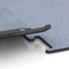 Großaufnahme vom Verbindungssystem von WARCO-Boden 6154 - Fitness Performance Elite Training Floor im Farbdesign Mist Grey. Abmessungen 50 x 50 x 1,5 cm | 0,25 m².