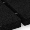 Großaufnahme vom Verbindungssystem von WARCO-Boden 6172 - Playground Safety Tiles im Farbdesign Anthracite. Abmessungen 50 x 50 x 8 cm.