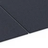 Großaufnahme vom Verbindungssystem von WARCO-Boden 6175 - Fitness Performance Elite Training Floor im Farbdesign Anthracite. Abmessungen 100 × 100 × 1,5 cm.