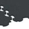 Großaufnahme vom Verbindungssystem von WARCO-Boden 6376 - Fitness Floor Protection Mat im Farbdesign Anthracite. Abmessungen 102,5 x 102,5 x 1,5 cm | 1,05 m².