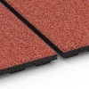 Großaufnahme vom Verbindungssystem von WARCO-Boden 6386 - Stable Mat Comfort im Farbdesign Brick red. Abmessungen 100 x 50 x 4 cm | 0,50 m².