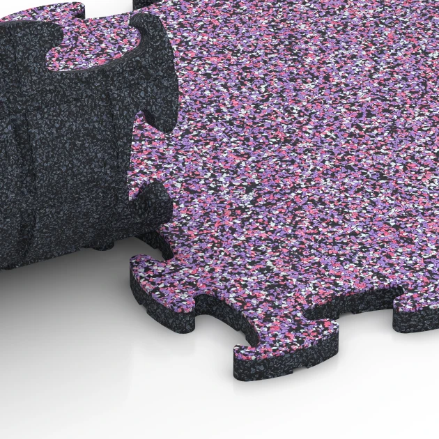 Großaufnahme vom Verbindungssystem von WARCO-Boden 6756 - Playground Safety Mat im Farbdesign Lavender. Abmessungen 44,6 x 44,6 x 1,8 cm.