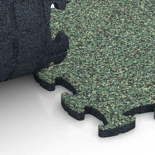 Großaufnahme vom Verbindungssystem von WARCO-Boden 6789 - Balcony Deck Tiles im Farbdesign English Lawn. Abmessungen 44,6 x 44,6 x 1,8 cm.