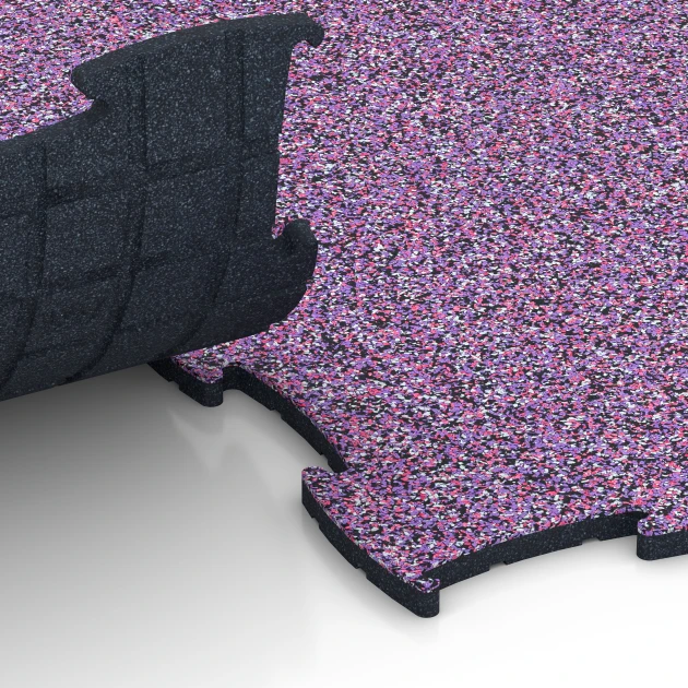 Großaufnahme vom Verbindungssystem von WARCO-Boden 6900 - Indoor Dog Sports Flooring im Farbdesign Lavender. Abmessungen 44,6 x 44,6 x 1,8 cm.
