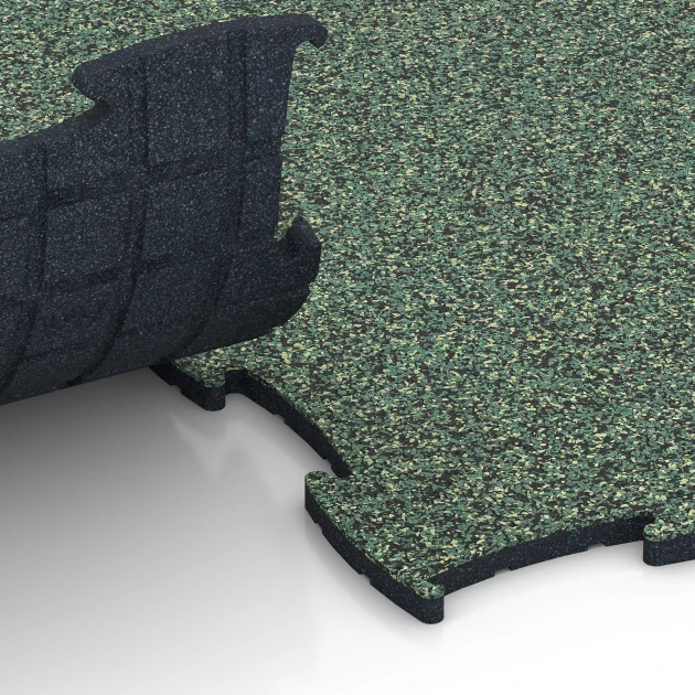 Großaufnahme vom Verbindungssystem von WARCO-Boden 6924 - Exhibition Click Floor Tile im Farbdesign English Lawn. Abmessungen 97,1 x 97,1 × 1,8 cm.