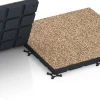 Großaufnahme vom Verbindungssystem von WARCO-Boden 7144 - Outdoor Gym Flooring im Farbdesign Terracotta. Abmessungen 60 x 60 x 4 cm | 0,36 m².