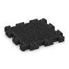 Aufsicht auf die Unterseite, also die Bodenseite von WARCO-Formteil 3132 - Outdoor click tile im Format 500 x 500 x 50 mm.