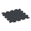 Aufsicht auf die Unterseite, also die Bodenseite von WARCO-Formteil 6756 - Playground Safety Mat im Format 44,6 x 44,6 x 1,8 cm.